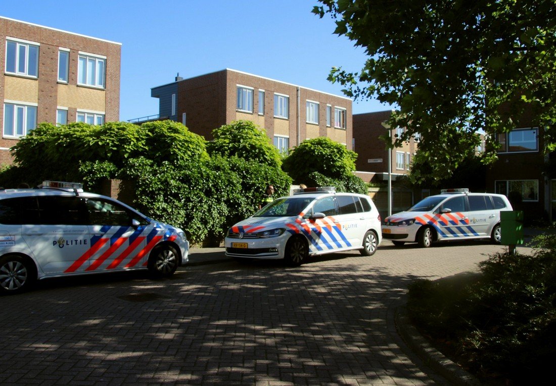 Persoon raakt gewond bij steekpartij in woning Voorhout (Video update)